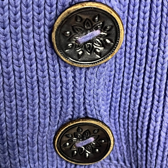 Pure Handknit Sweater - Picture 5 of 7